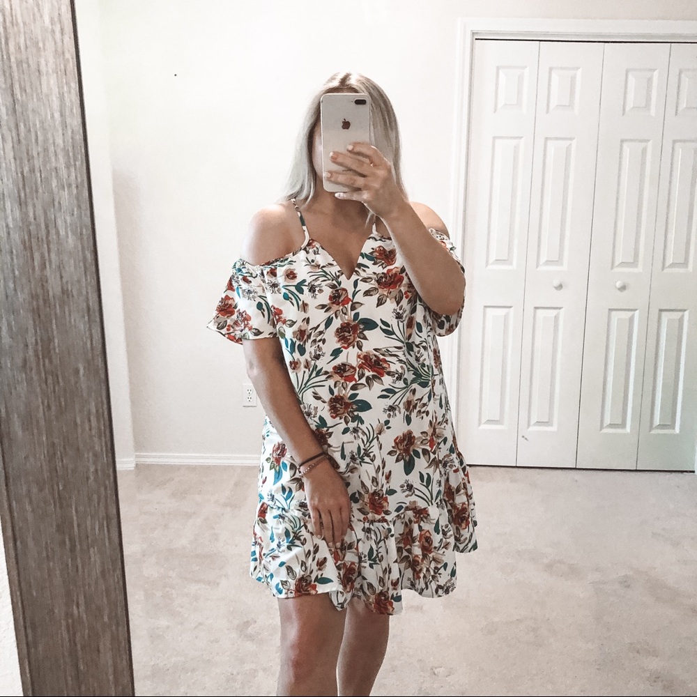 HOMMAGE from Los Angeles Ivory Floral Boho Dress